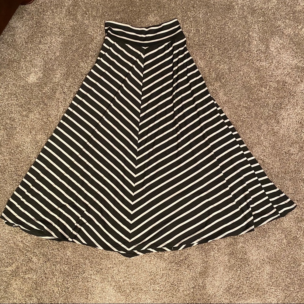AB Studio | Chevron maxi skirt